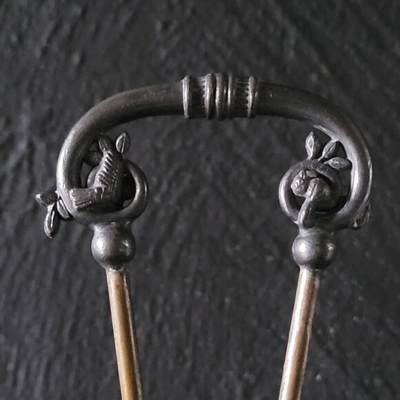 Antique Meriden Quadruple Plate #332 Condiment Bottle Holder Bird & Fruit Design - Picture 8 of 15